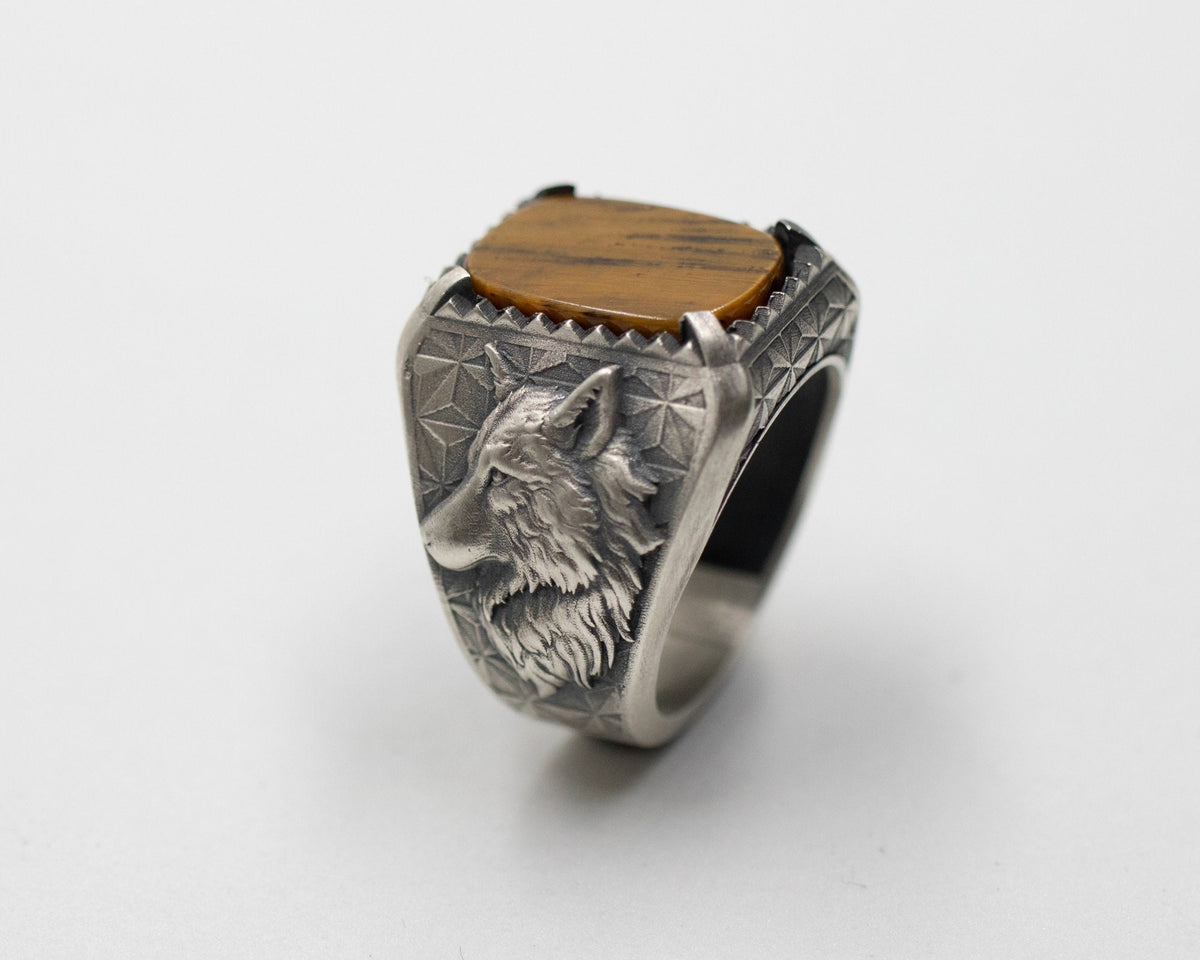 Oxidized Sterling Silver Wolf Ring, Gothic Onyx Gemstone