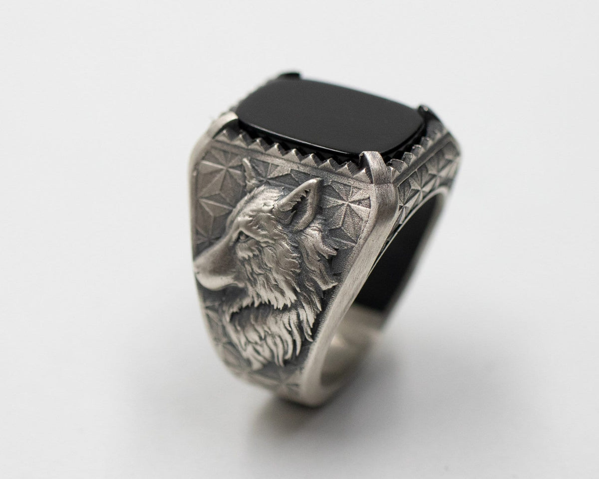 Oxidized Sterling Silver Wolf Ring, Gothic Onyx Gemstone