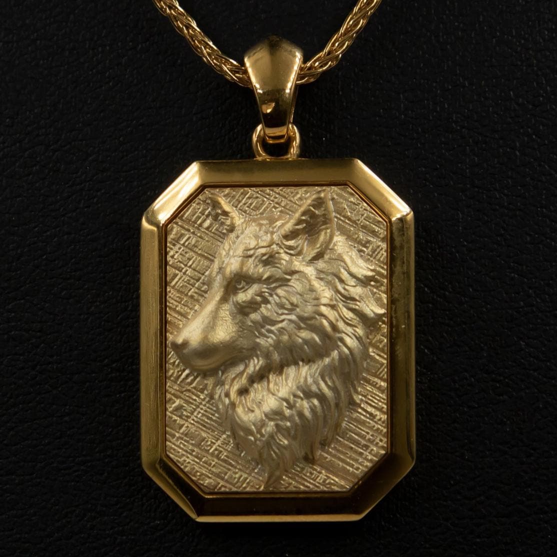 18K Gold Wolf Pendant, Personalized Animal Jewelry