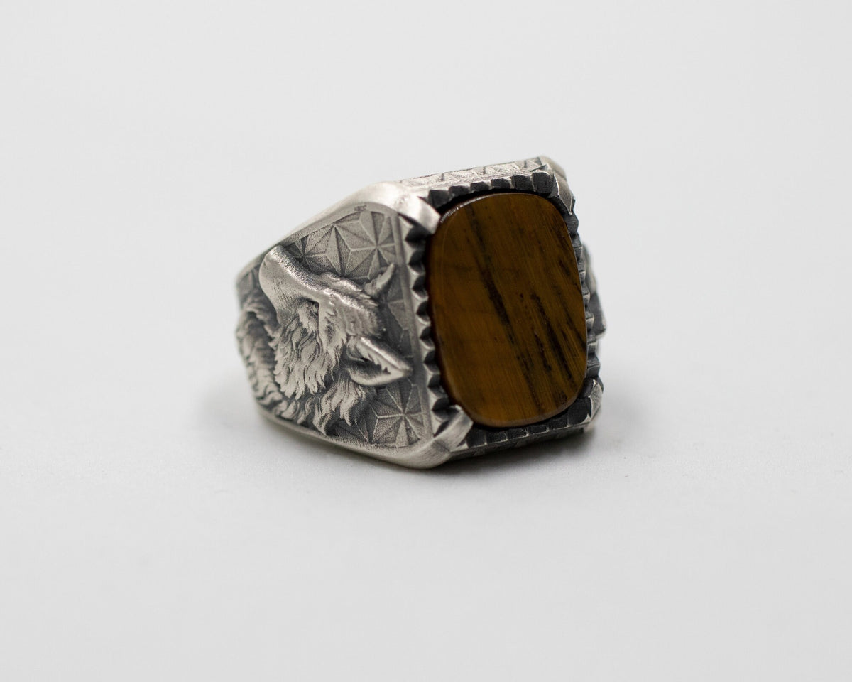Oxidized Sterling Silver Wolf Ring, Gothic Onyx Gemstone