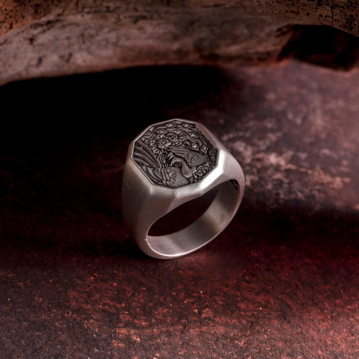 Decagonal Peacock Ring – Sterling Silver Engravable Nature Symbol Band, Feather Design